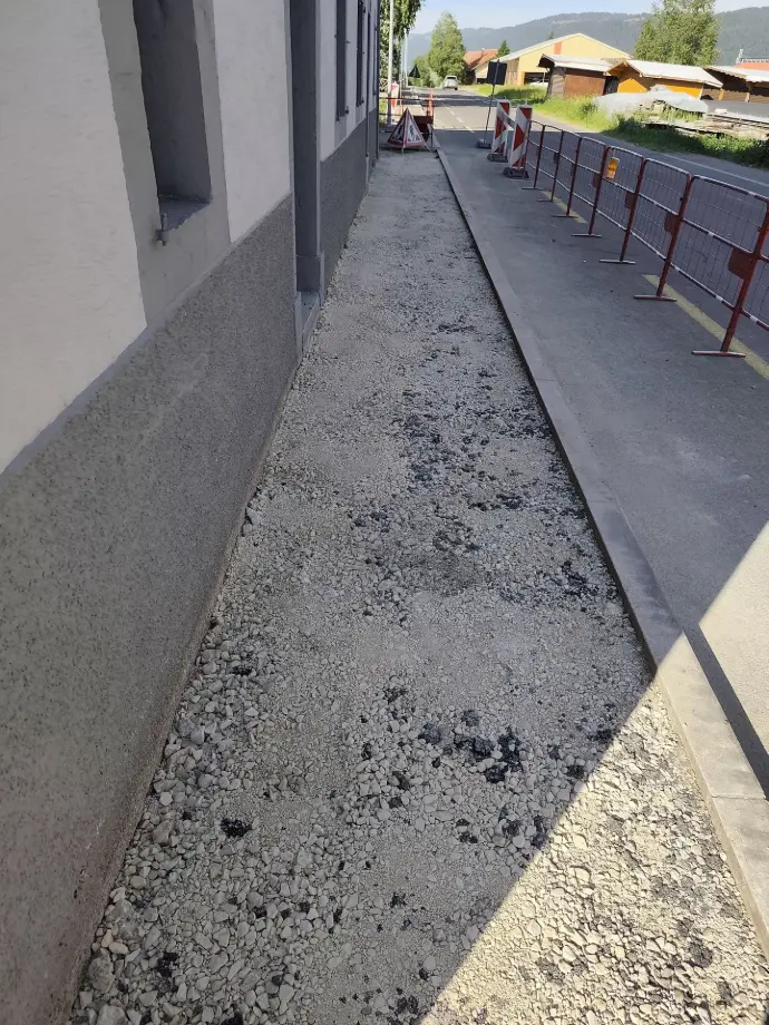 Remblayage et compactage d’une zone de chantier