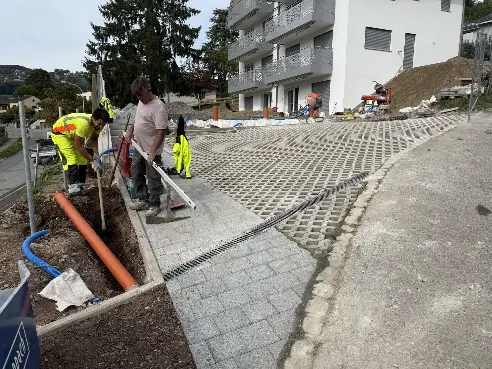 Pose de pavés dans l’aménagement extérieur d’une villa à Vevey
